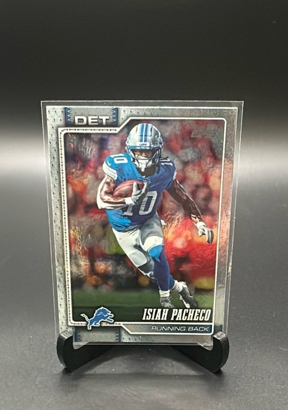 2026 Topps Flagship #103 Isiah Pacheco Holo Foil