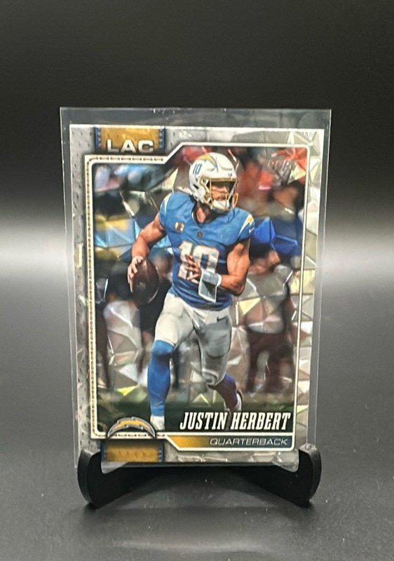 2026 Topps Flagship #110 Justin Herbert Diamante Foil