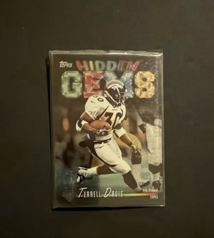 1998 Topps Chrome #HG13 Hidden Gems Terrell Davis Refractor