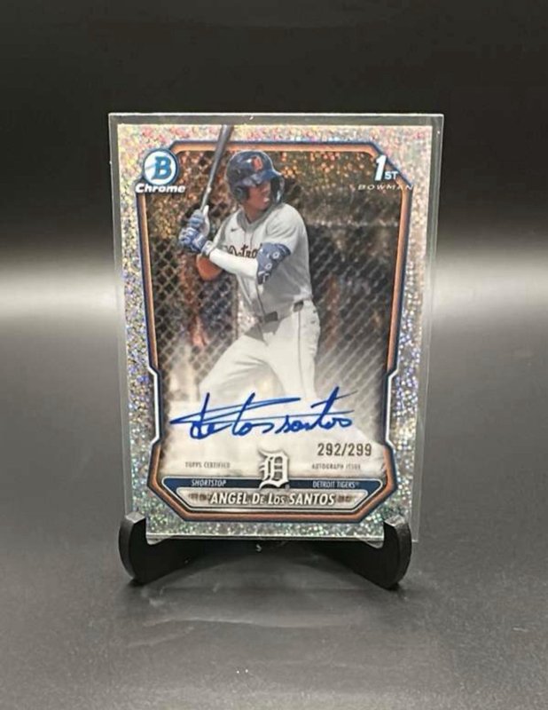 2026 Bowman Chrome Angel De Los Santos 1st Speckled Refractor Auto /299 Tigers