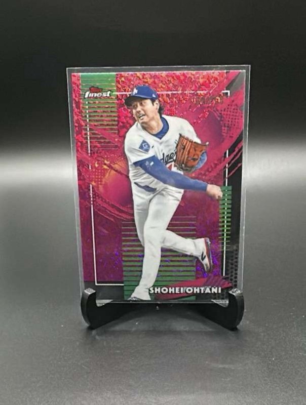 Topps Finest Shohei Ohtani Los Angeles Dodgers  /199 RARE
