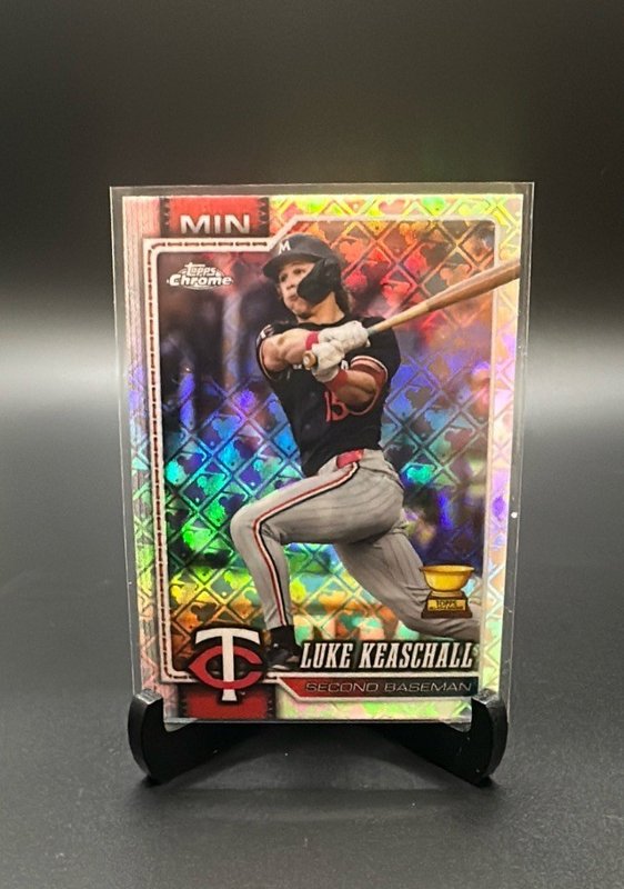 2026 Topps Chrome Logofractor Edition #220 Luke Keaschall