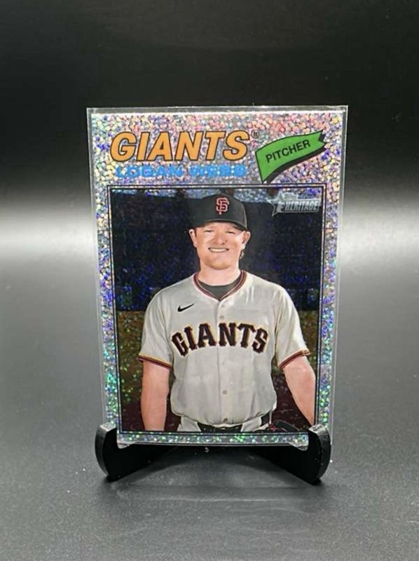 Logan Webb - Giants: 2026 Topps Heritage Chrome Silver Sparkle Refractor #82