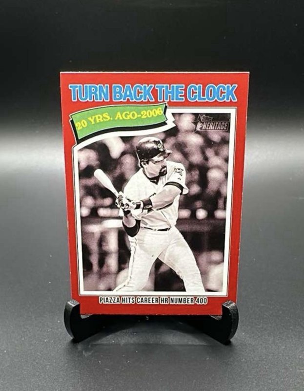 2026 Topps Heritage #336 Mike Piazza Red Border Parallel