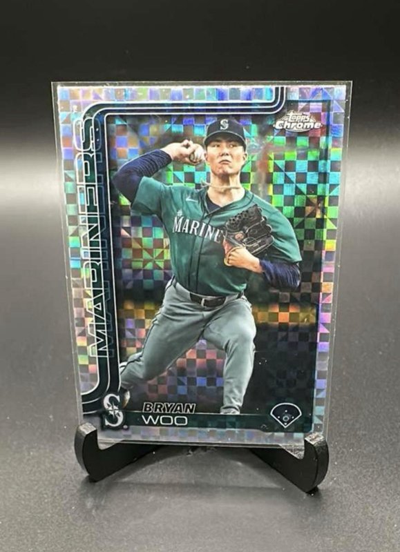 Bryan Woo 2025 Topps Chrome Update X-Fractors #USC16