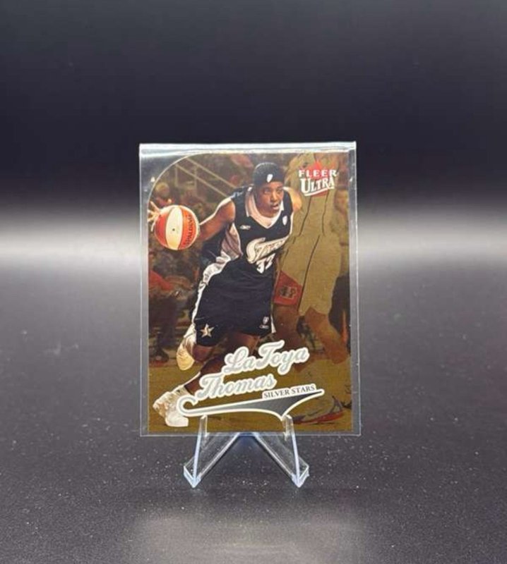 2004 Fleer Ultra WNBA - LaToya Thomas #26 Gold Medallion