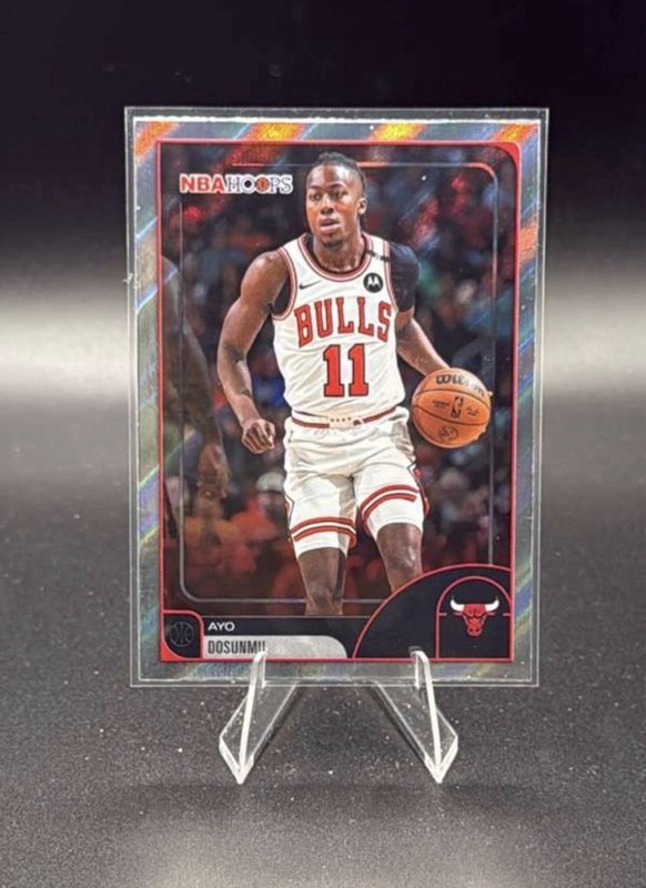 Dosunmu Light Burst 2025-26 Topps NBA Hoops Ayo Parallel