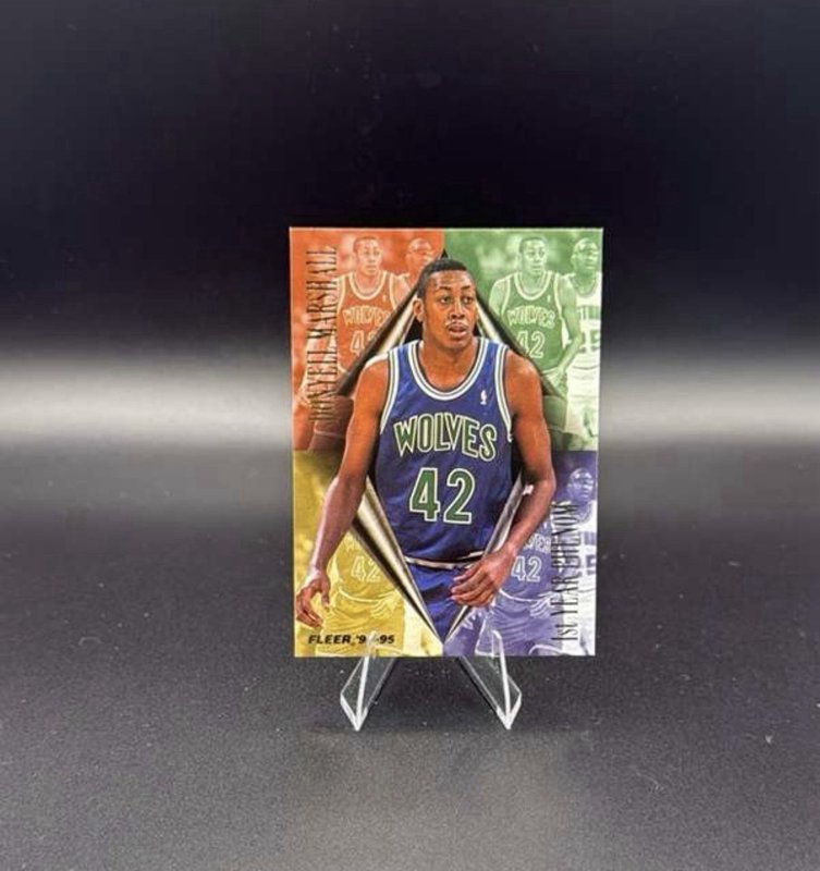 Donyell Marshall 1994-95 Fleer - 1st Year Phenom #3 RC