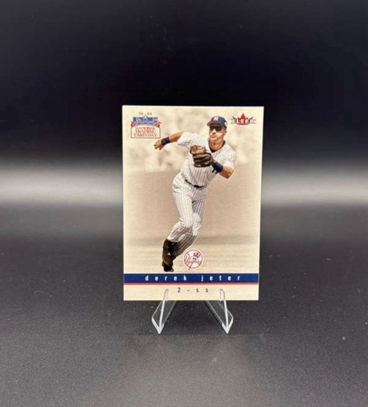 Derek Jeter 2004 Fleer #1