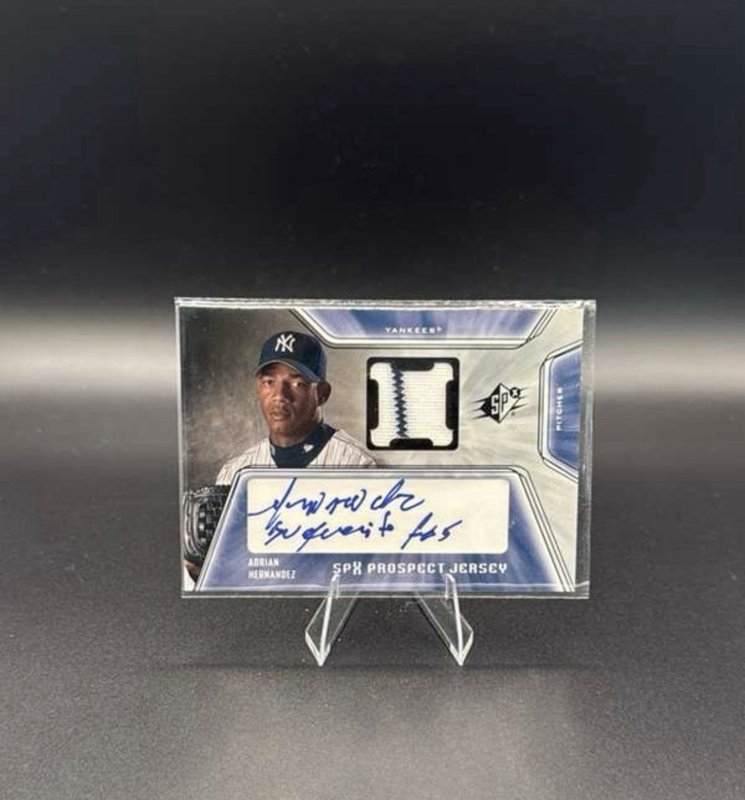 2001 SPx - Prospect Jersey Autograph Adrian Hernandez #142 (AU, MEM, RC)