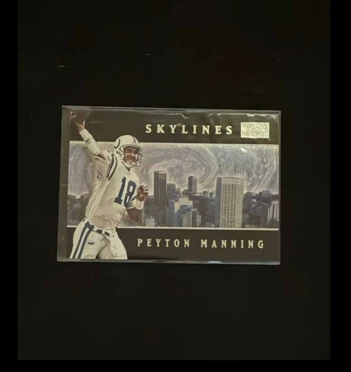 Peyton Manning 2000 Fleer SkyBox E-X Century Skylines #8