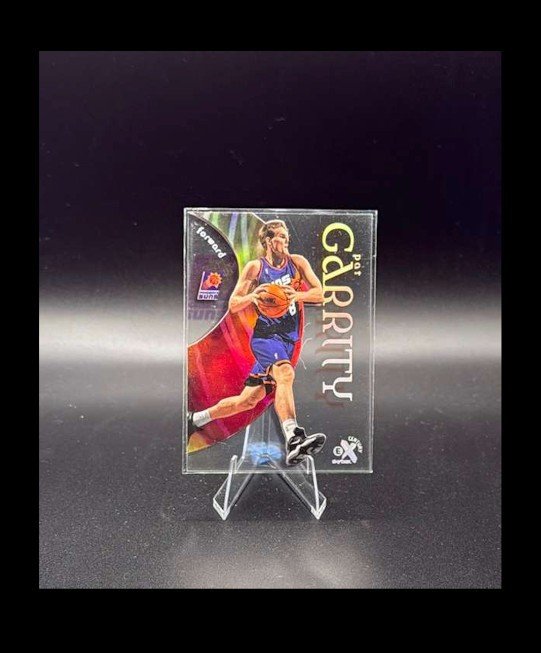 Pat Garrity Fleer Showcase 73