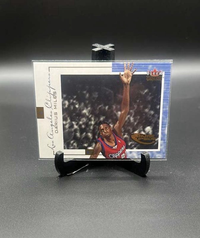 Genuine Upside 2000-01 Fleer Genuine #106 /1500 RC